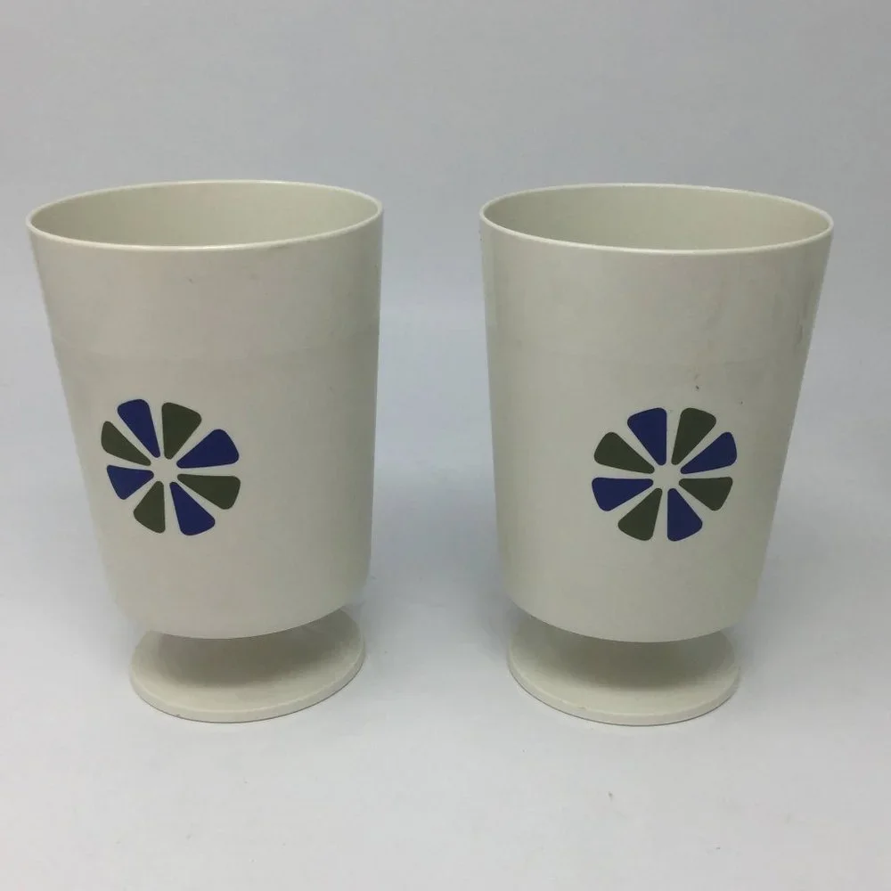 David Douglas MidCentury Plastic Cups 4